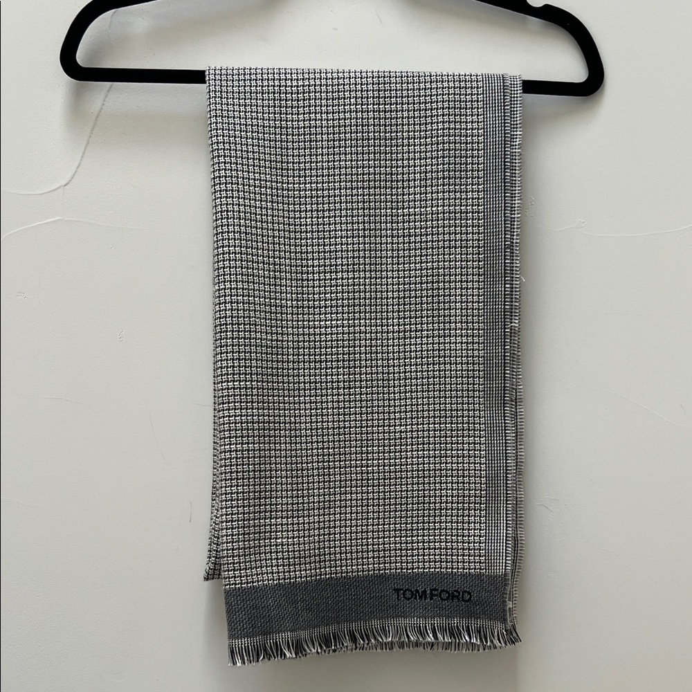 Tom Ford Men's Scarf in Black, Gray  and White - SO soft!